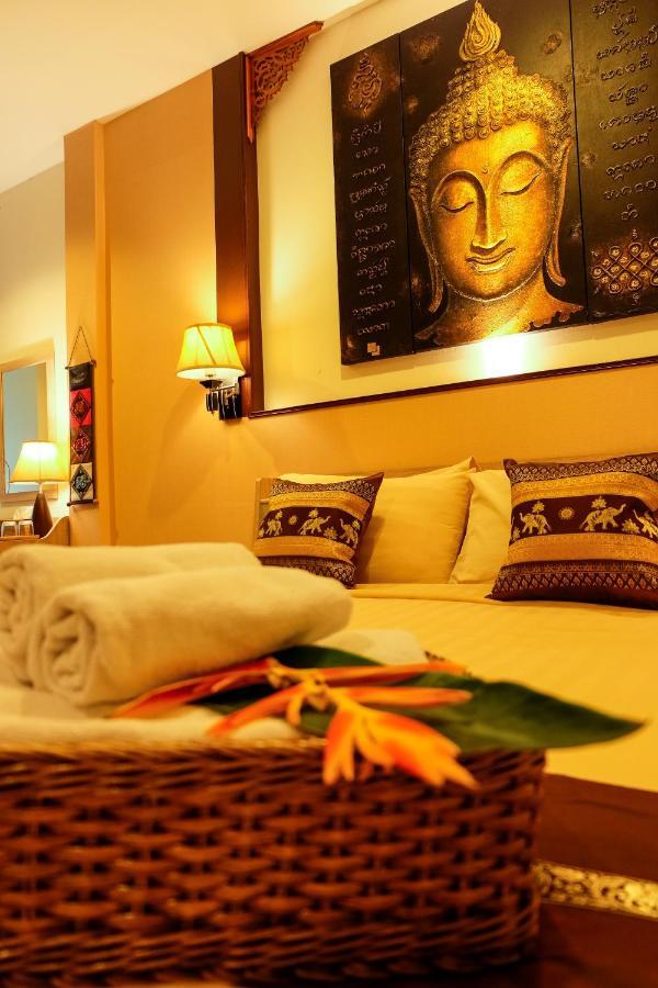 Qg Resort Bangkok Exterior photo