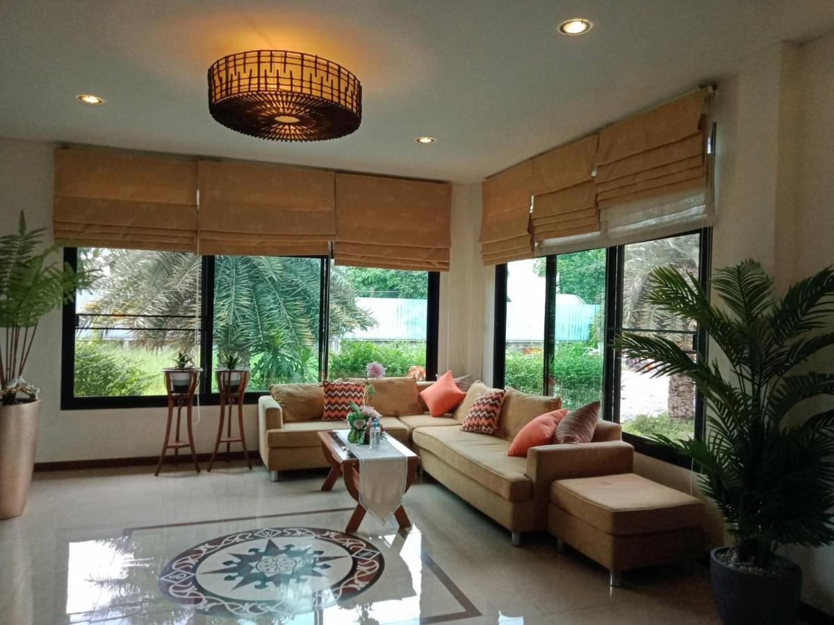 Qg Resort Bangkok Exterior photo