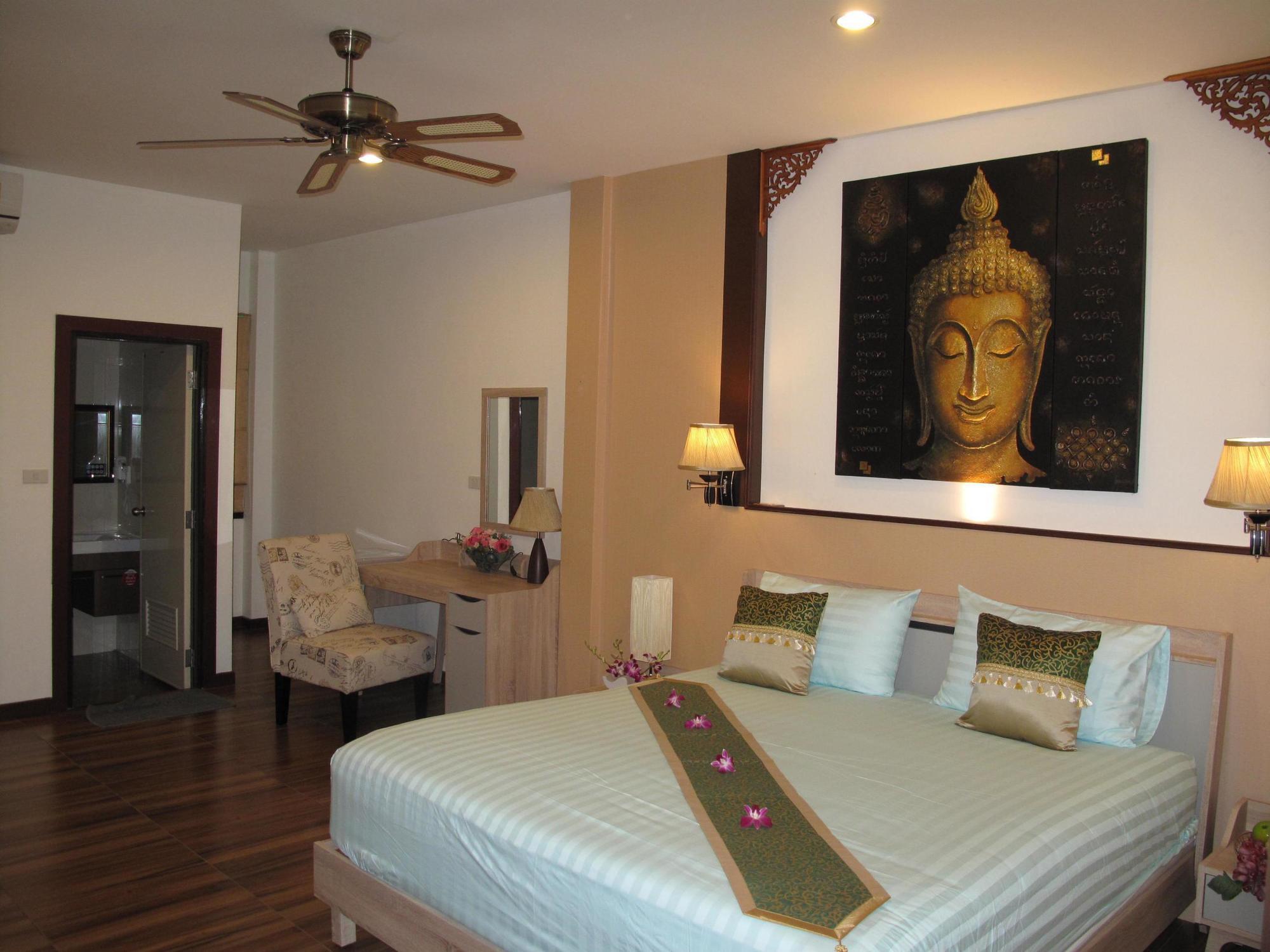 Qg Resort Bangkok Exterior photo