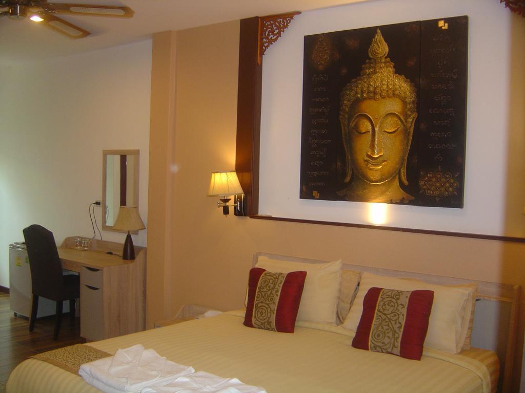 Qg Resort Bangkok Exterior photo
