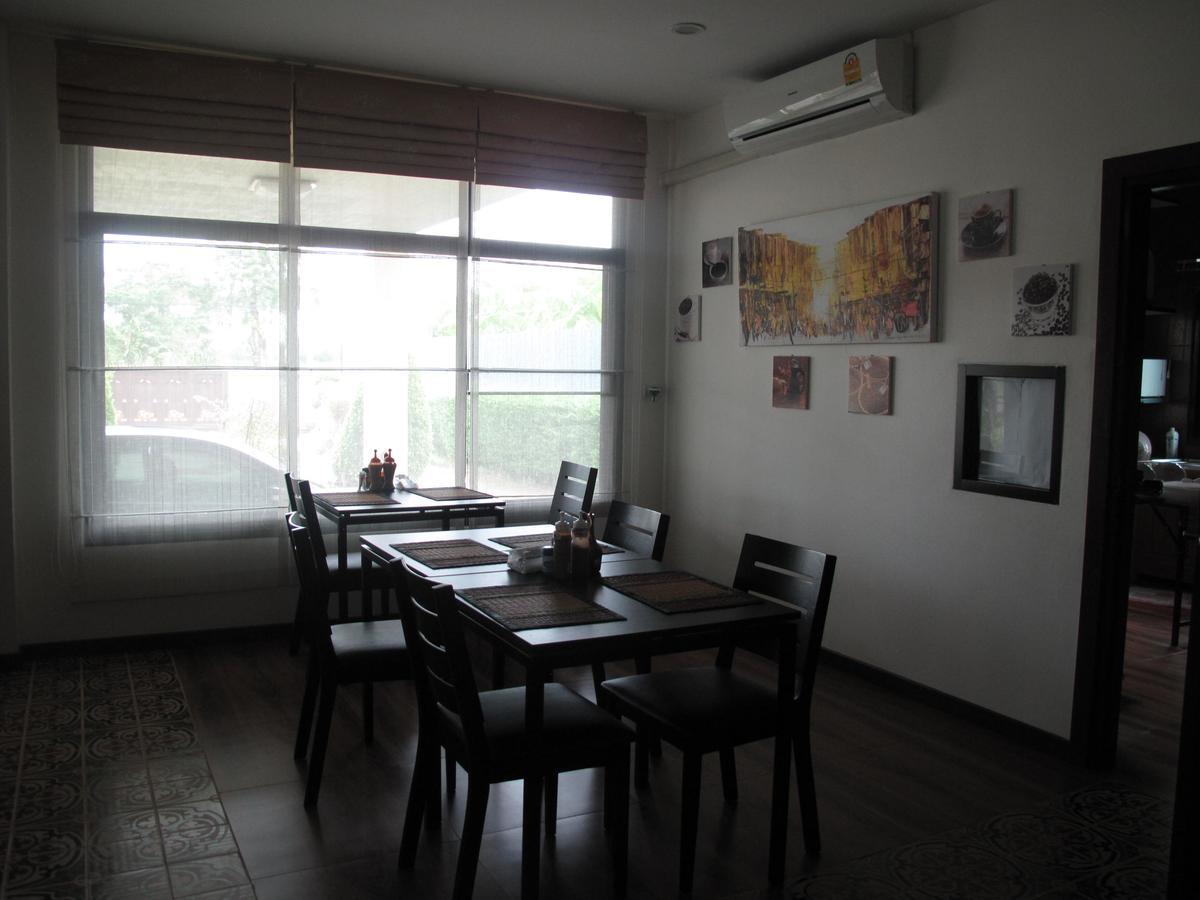 Qg Resort Bangkok Exterior photo